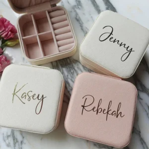 Personalized Bridesmaid Gifts Travel Jewelry Case with Name Customized Gift for Bachelorette Party Gift Birthday Favor For Her